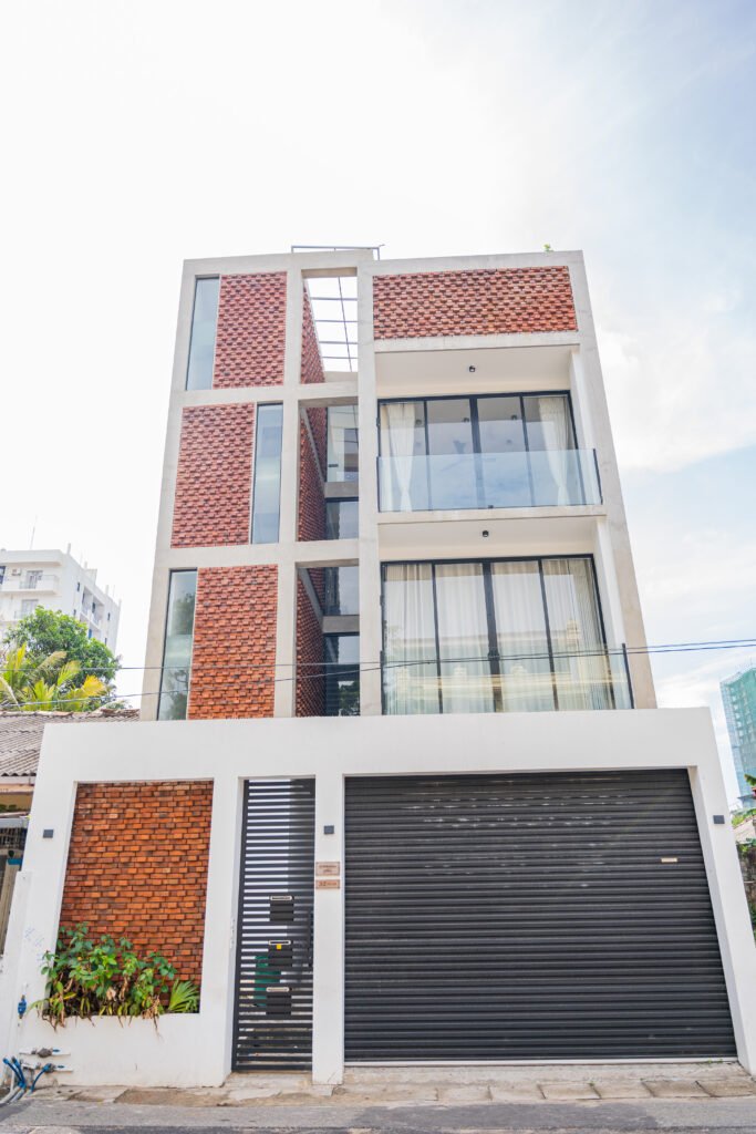 9999FEBE 930E 4954 BFAA 8EDB77567531